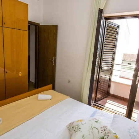 Appartement Darmy - Two Bedroom Trogir
