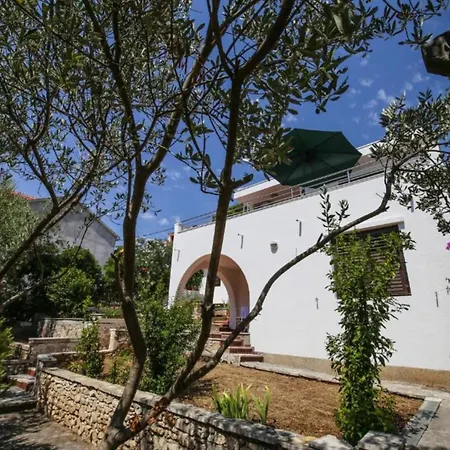 Appartement Darmy - Two Bedroom Trogir