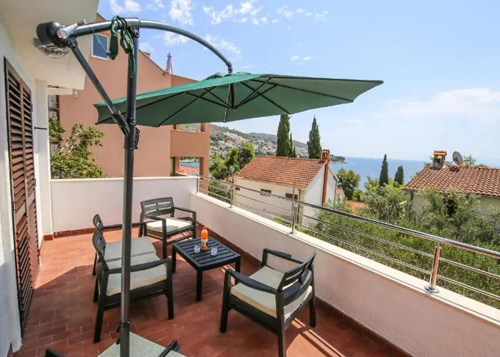 Apartment Darmy - Two Bedroom Trogir
